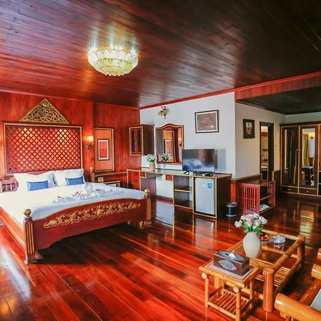 E-Outfitting Vang Thong Hotel Luang Prabang Esterno foto
