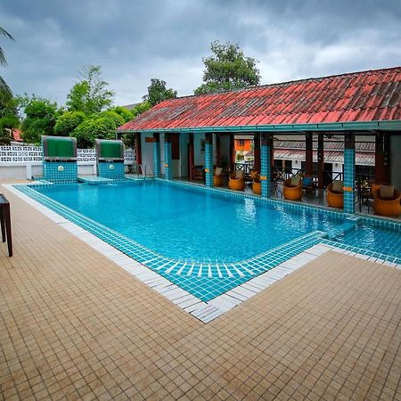 E-Outfitting Vang Thong Hotel Luang Prabang Esterno foto
