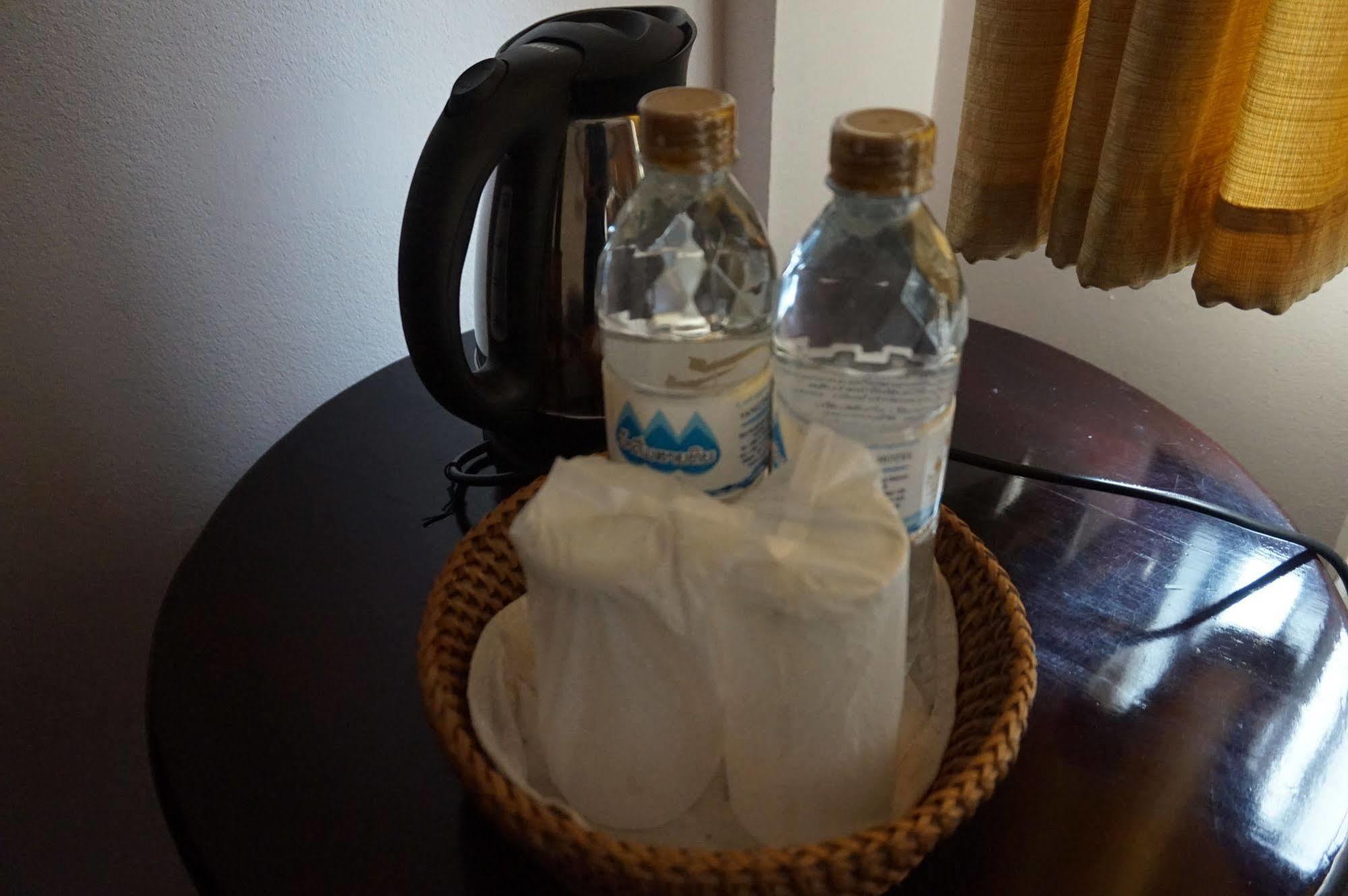 E-Outfitting Vang Thong Hotel Luang Prabang Esterno foto