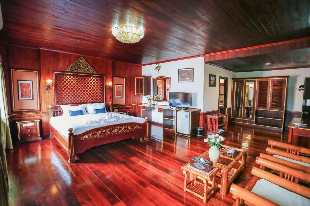 E-Outfitting Vang Thong Hotel Luang Prabang Esterno foto