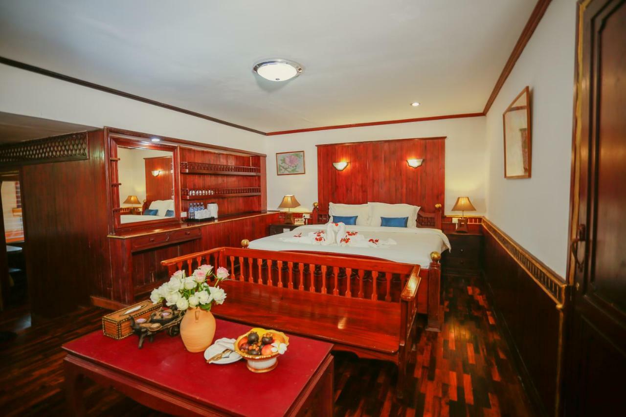 E-Outfitting Vang Thong Hotel Luang Prabang Esterno foto